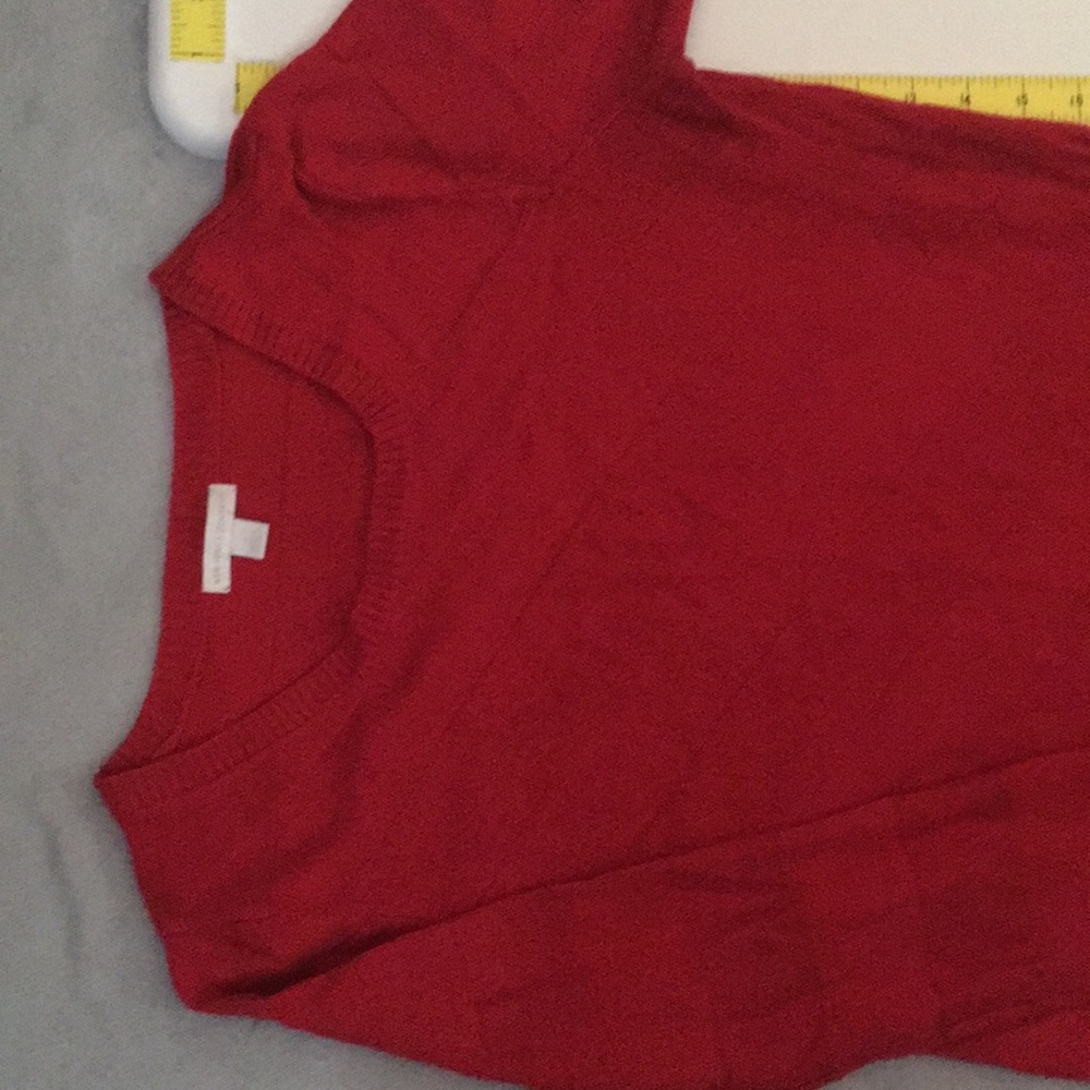 red tunic style long sleeve sweater EUC